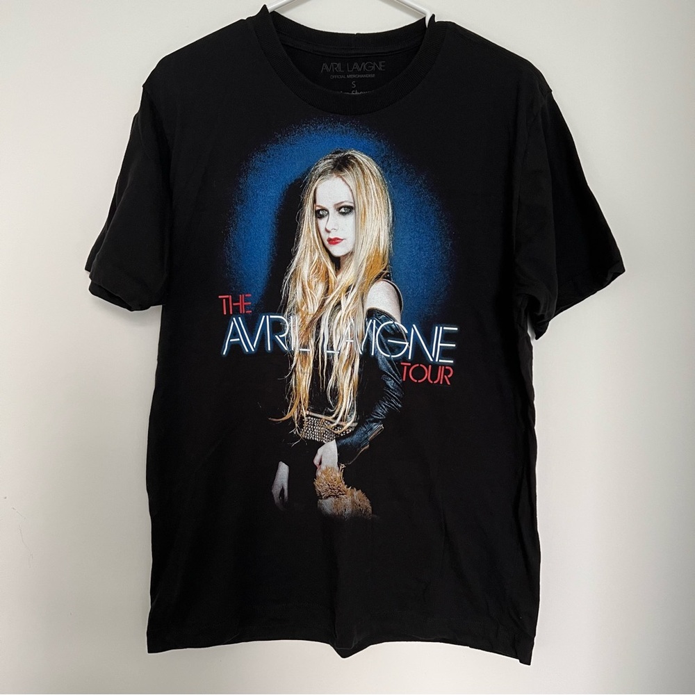 The Avril Lavigne Tour t-shirt 2014